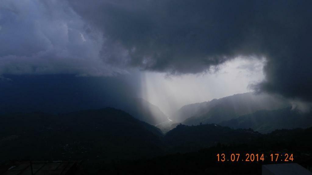 The River View Homestay Kurseong Екстер'єр фото