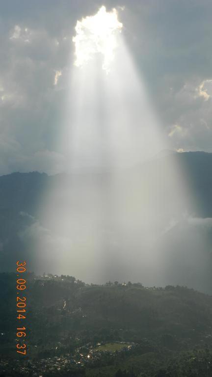 The River View Homestay Kurseong Екстер'єр фото